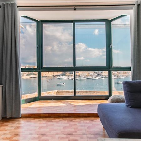 דירות בירגו Grand Harbour View מראה חיצוני תמונה