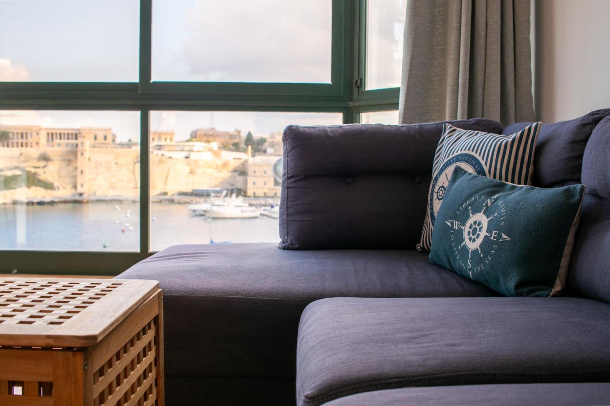 דירות בירגו Grand Harbour View מראה חיצוני תמונה